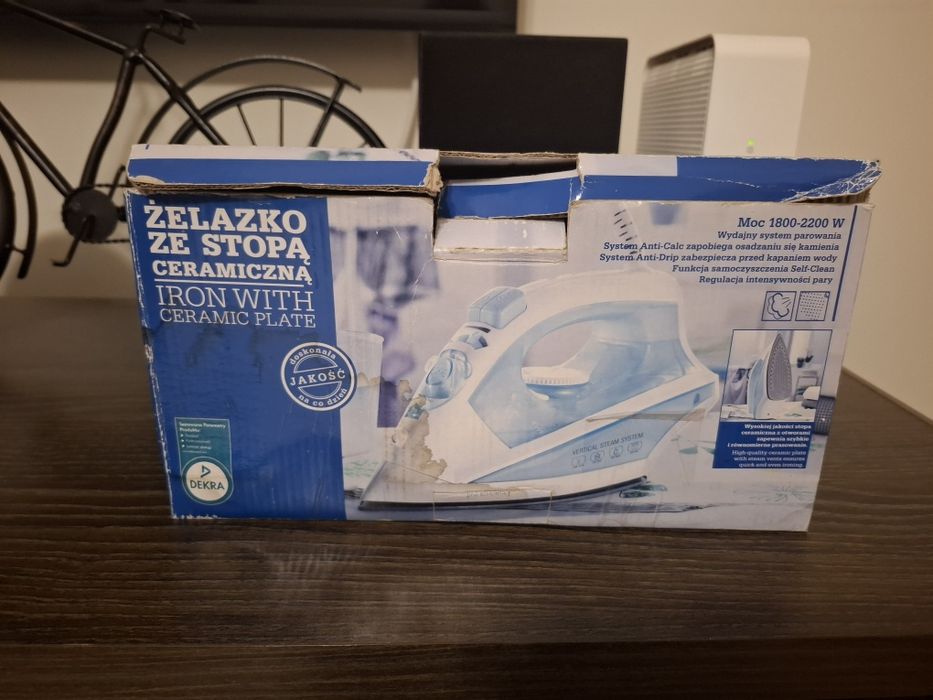 Żelazko ze stopka ceramiczna używane