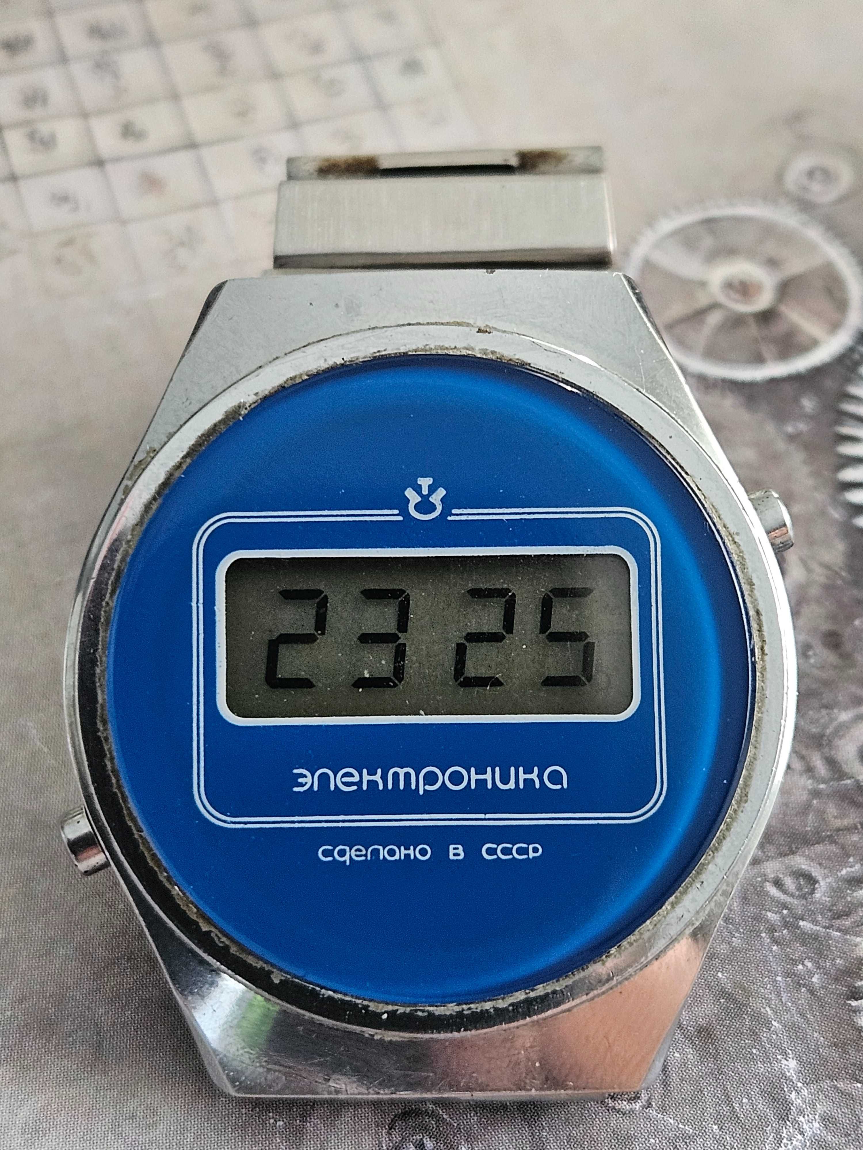 Radziecka Elektronika, zegarek z oryginalną bransoletą
