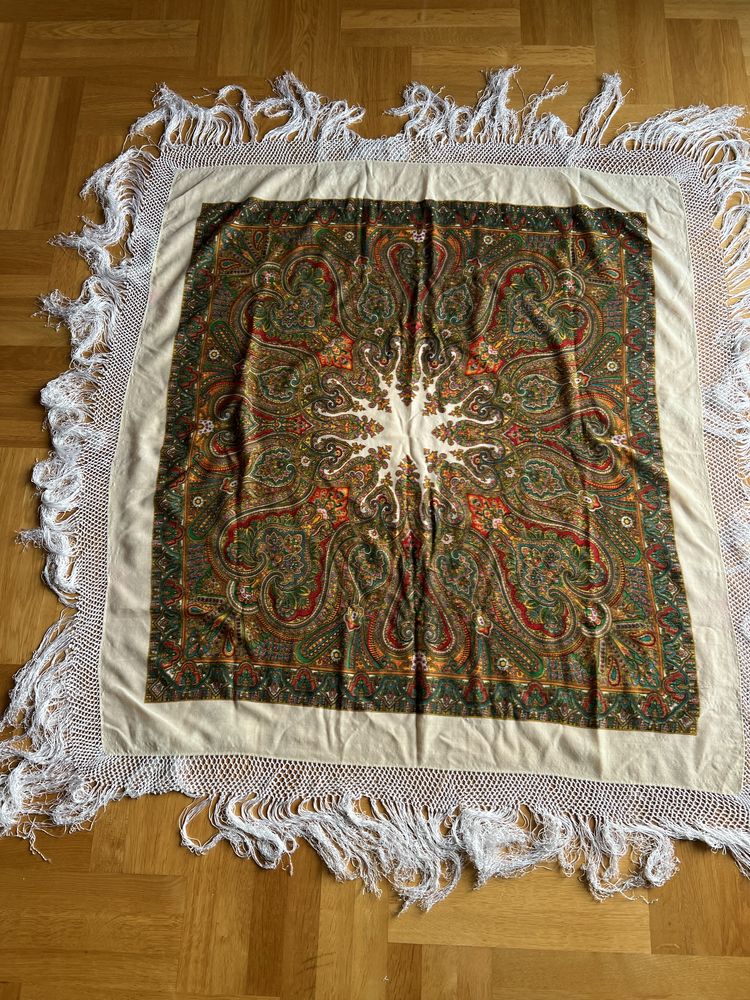 Piekny szal chustka goralska welna 135/120 cm