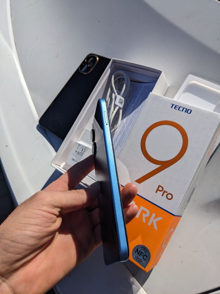 Tecno spark 9 PRO  заряд два дня. 4/128гб