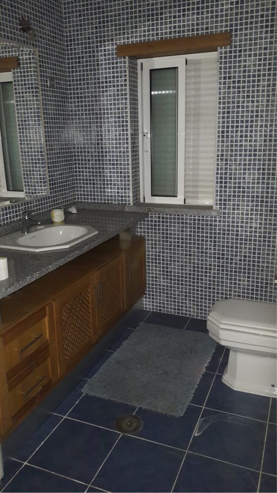 Casa T4 de 3 pisos
