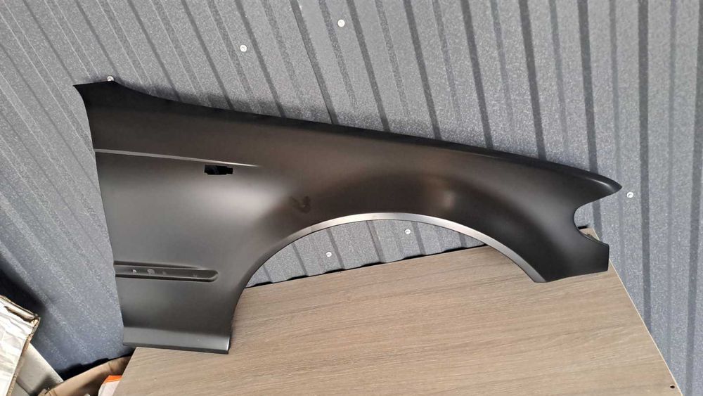 Крило BMW 3 E46 2001-2005 крыло БМВ 3 Е46