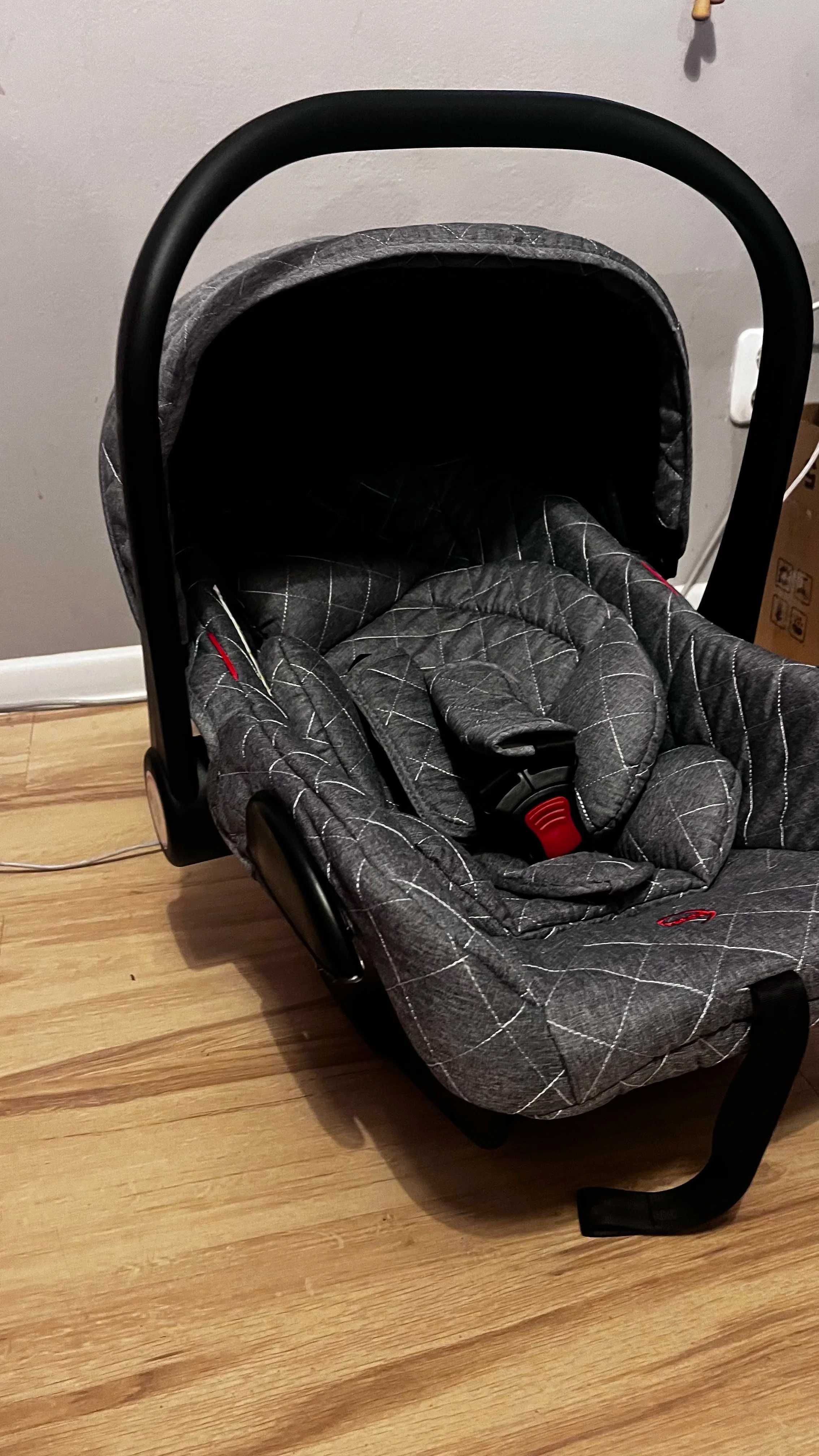 Krzesełko dla niemowląt do samochodu