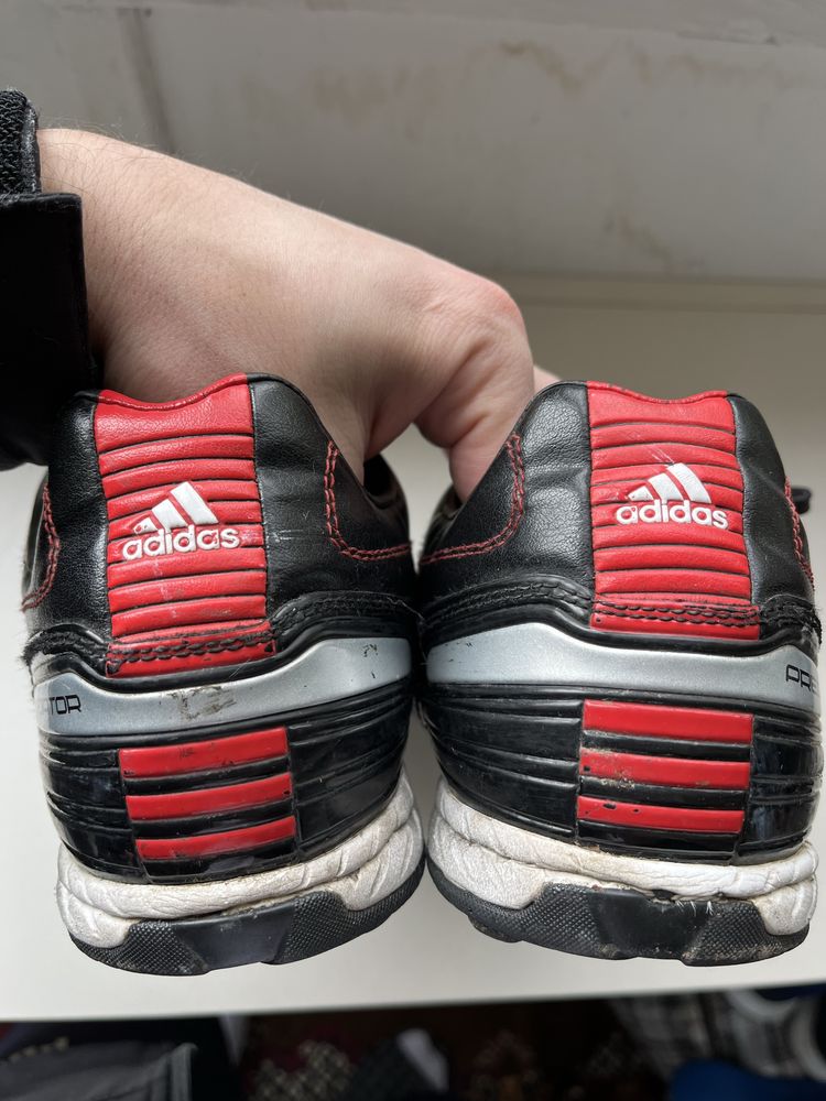 Сороконожки adidas predator 44,5-45 / 29см