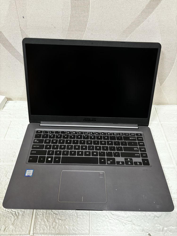 Потужний ноутбук Asus VivoBook F510U 15,6" FHD IPS i5-8250u/16/128+500