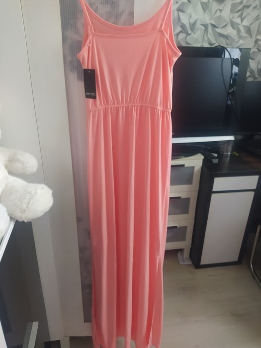 Sukienka dluga S nowa