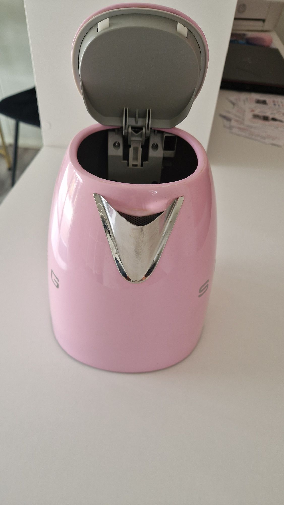 Czajnik Smeg stan bdb led 1.7L z regulacją temperatury.