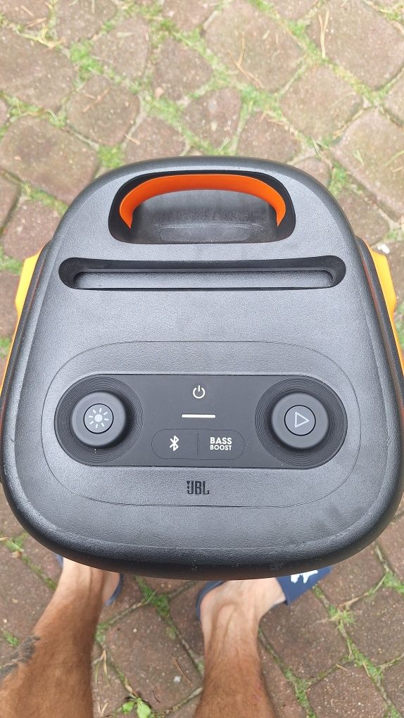 Sprzedam głośnik JBL Party Box 110