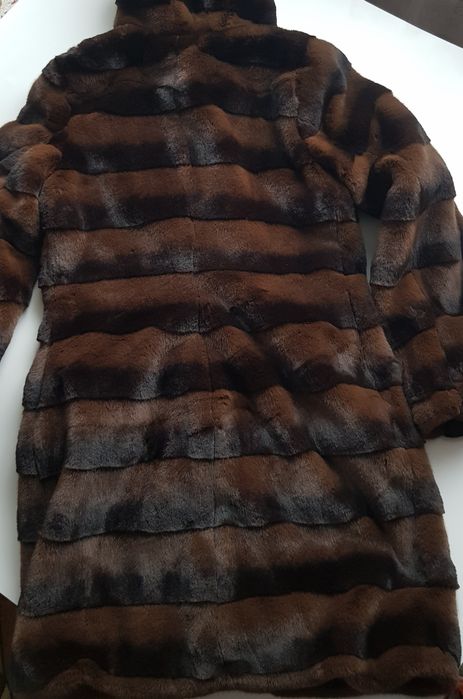 Шуба жіноча р.46-48 (90/60/55см)
