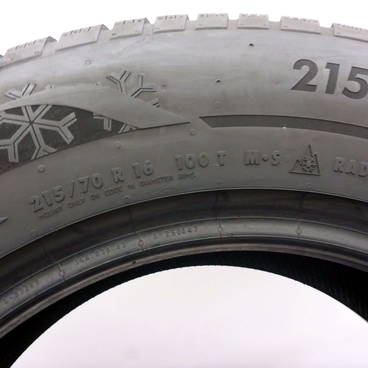 Opony 215/70/16 Esa Tecar 215/70R16 100T Zimowe 2022 7,8-8,2mm