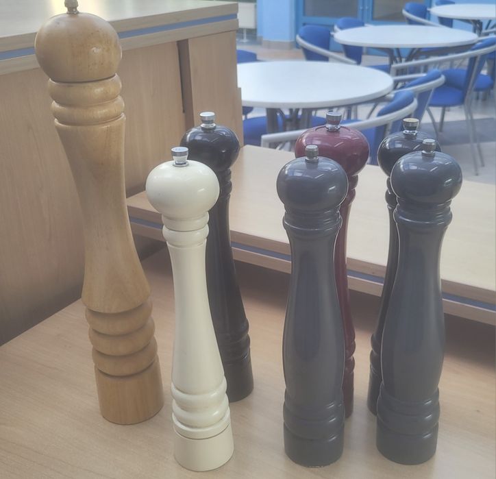 Młynek do soli, pieprzu 30 cm