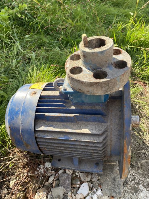 Електродвигун мотор