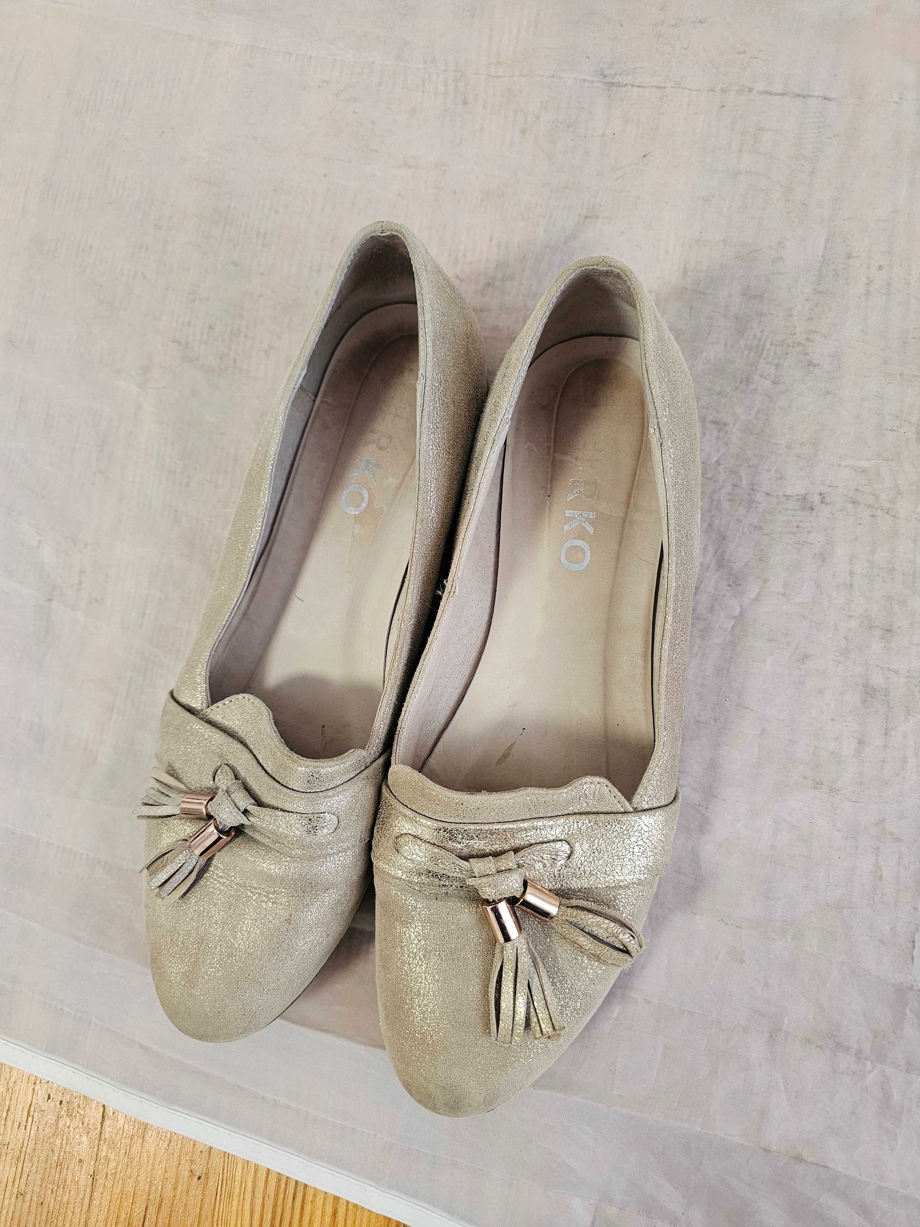Buty baleriny skórzane Ryłko rozmiar 37,5 wkładka 24,5 cm