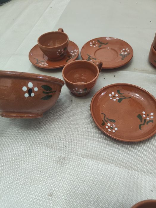 Conjunto de Peças em Barro