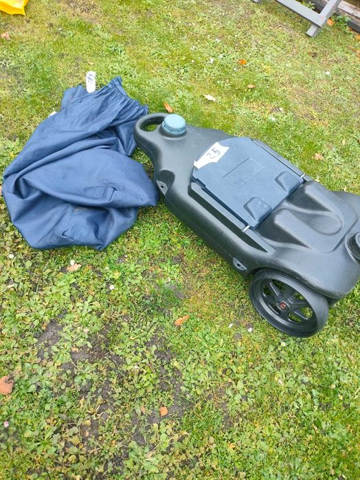 Zbiornik wody brudnej do przyczepy kempingowej. Pyramid 50l pokrowiec