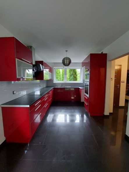 Dom w Piasecznie 102 m2 powierzchni mieszkalnej z dużym ogrodem