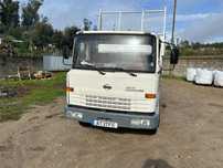 Nissan Atlon  basculante