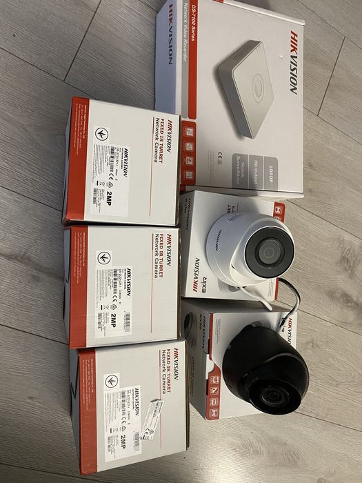 Відеонагляд Hikvision ІР реєстратор + 5 ІР камер