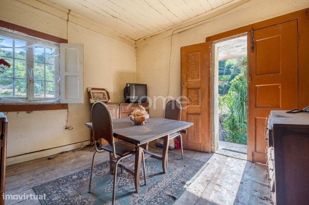 Quintinha com casa em pedra e terreno com 1.200 m2 - Gôve, Baião