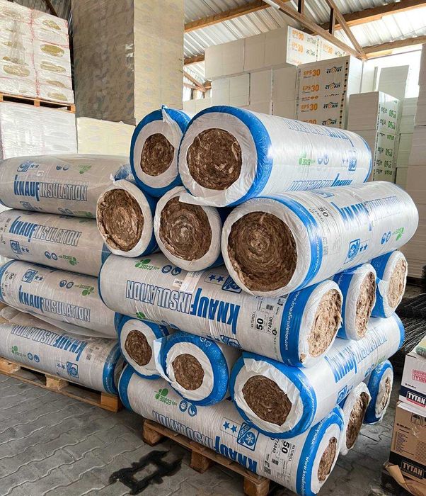 Вата IZOVAT фасадна, рулонна, м'яка.
