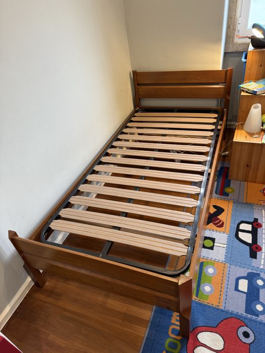 Cama solteiro Interfoma com colchão