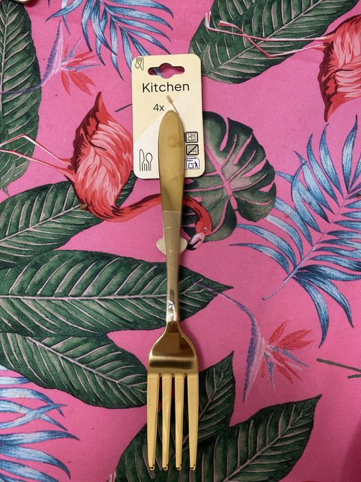 4 garfos dourados aço inox edição limitada