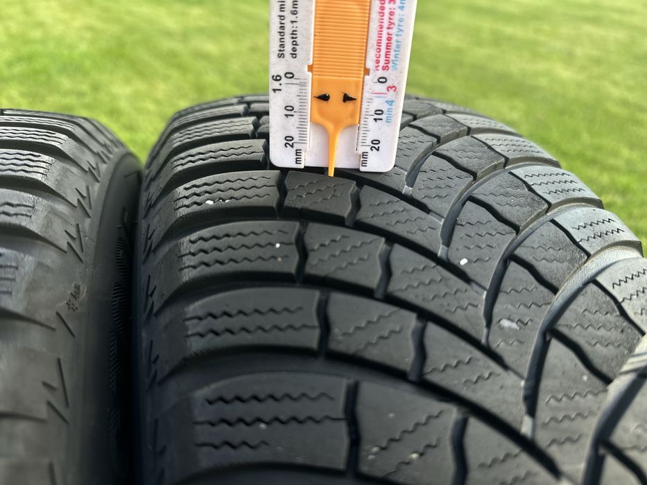 Зимова резина 195 65 R15 Bridgestone