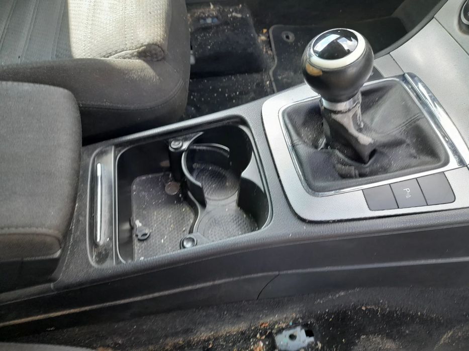 TUNEL ŚRODKOWY PODŁOKIETNIK  VW PASSAT B6