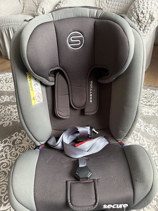 Автокрісло в машину