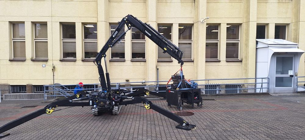 Wynajmę Dźwig mini żuraw manipulator Befard tb500