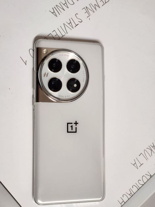 Oneplus 12 12/256 global, Samsung s22 8/128 Snapdragon