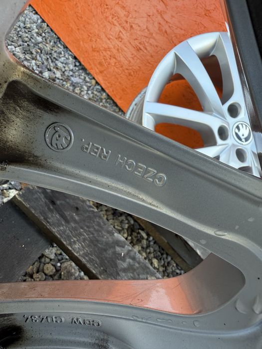 Диски R18 5.112 ET43 цо 57.1 шкода кодіак kodiaq карок тігуан пассат