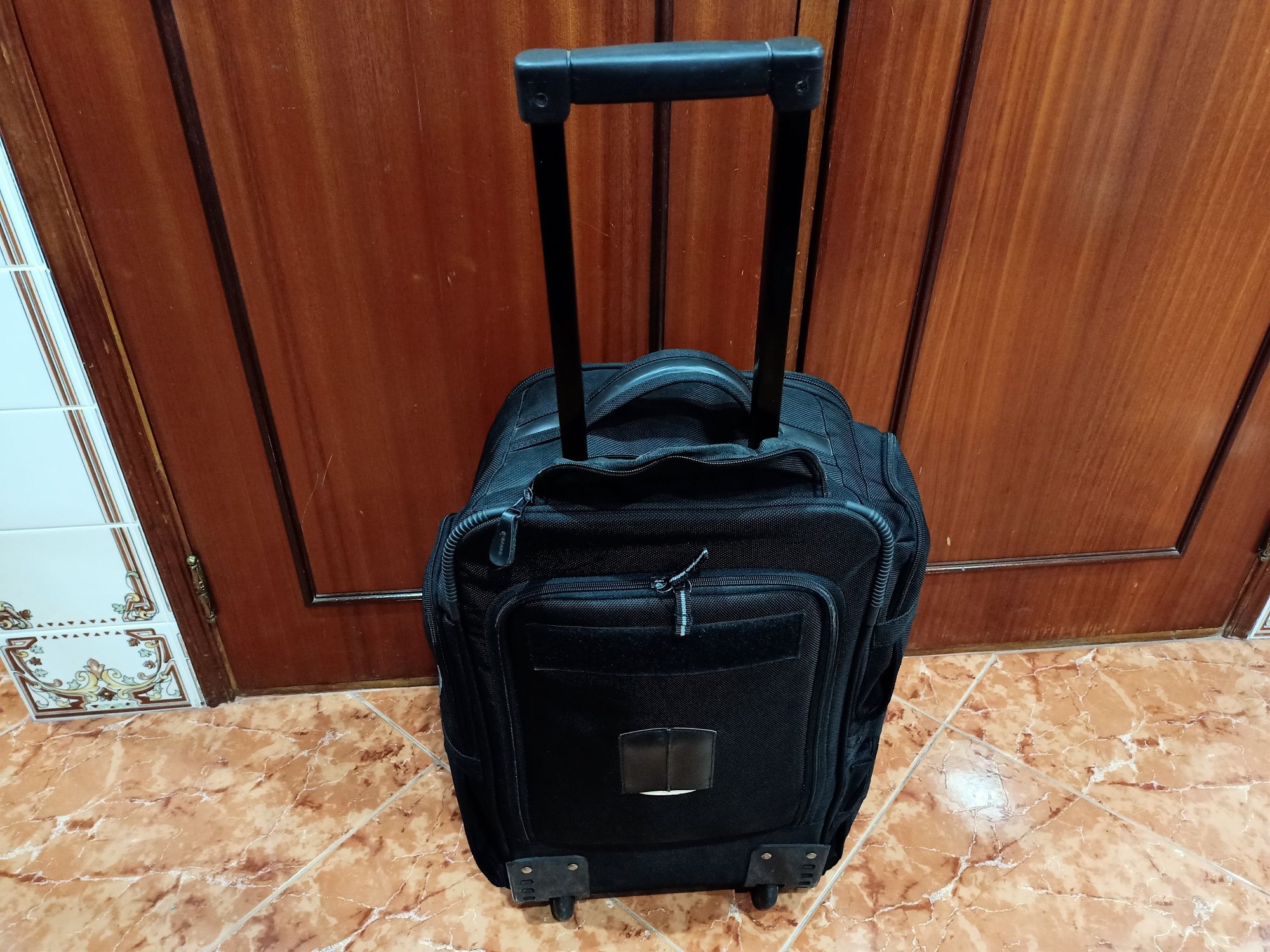 Mochila Mochilas Mala Malas 23kg viagem casa quarto apartamento carro.