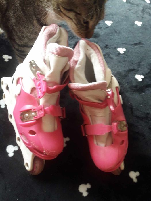 Rolki dla dziewczynki normalne ślady użytkowania roz 31-32