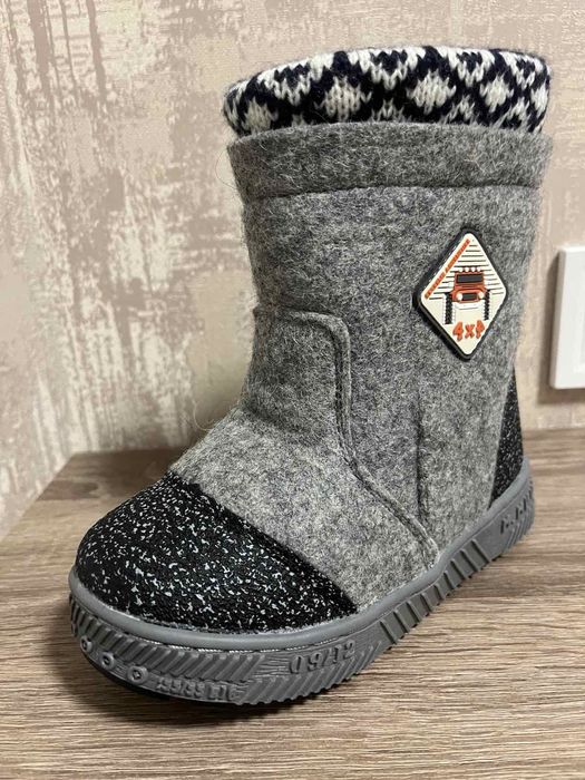 Дитячі супер теплі валянки М.МИЧИ