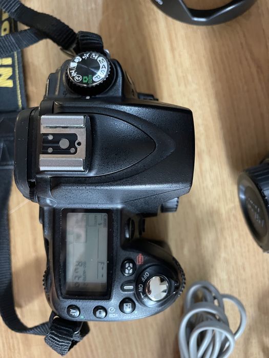 Nikon D90  Nikon Nikkor AF-S DX 18-200 mm f/3.5-5.6G IF-ED