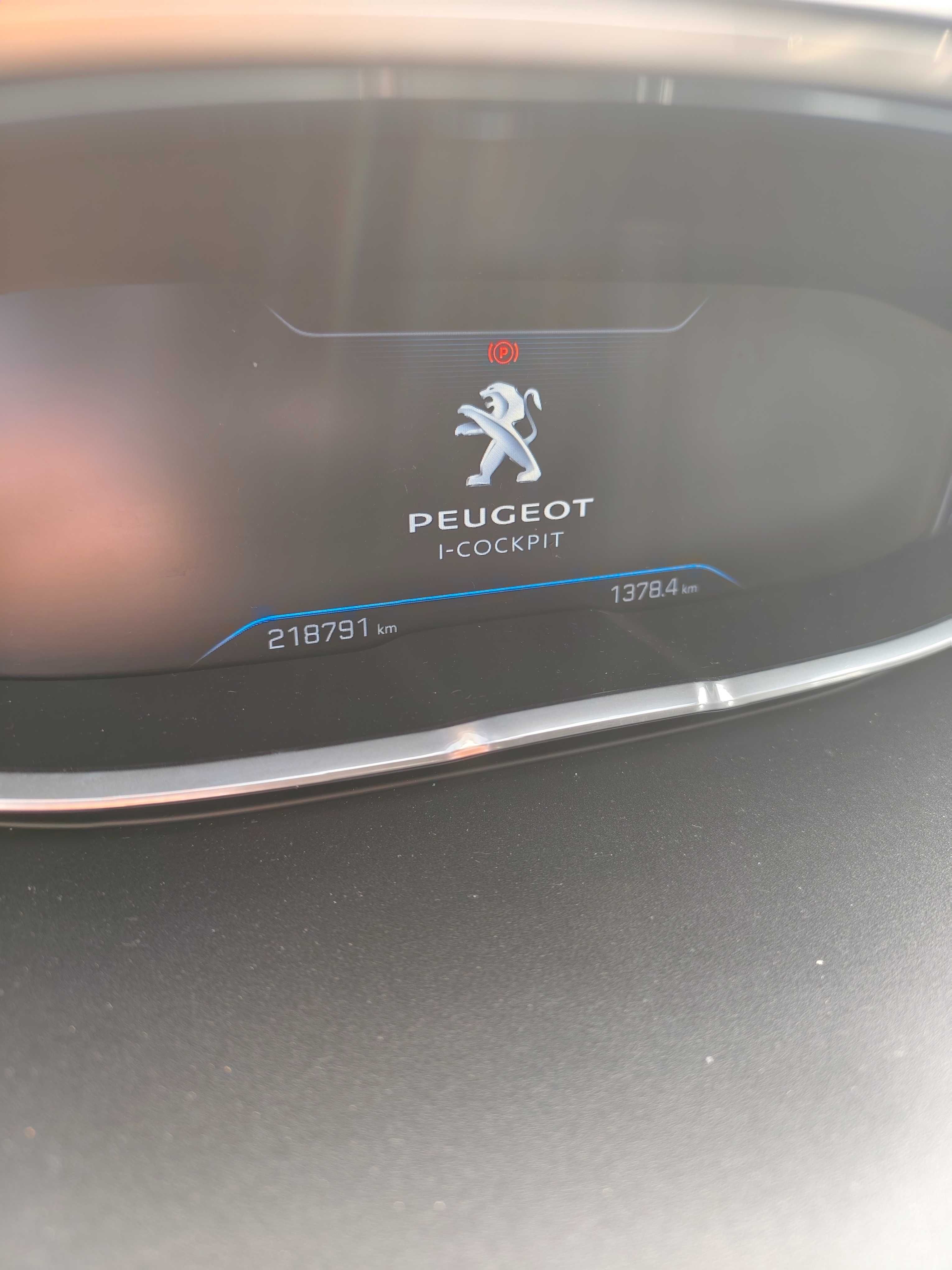 Peugeot 5008 1.6 bluehdi
