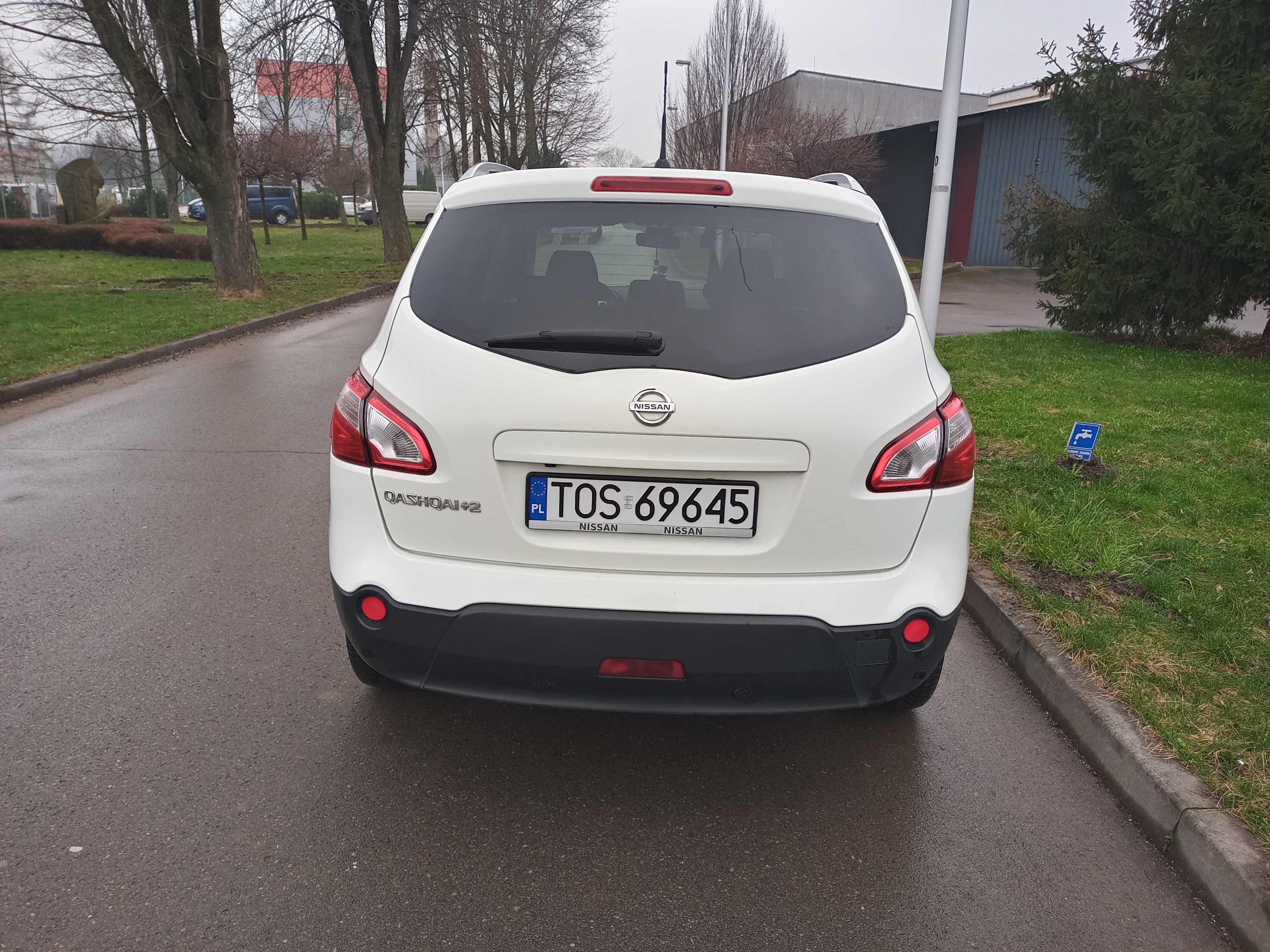 Nissan  Qashqai +2  2.0  b/lpg   mały przebieg