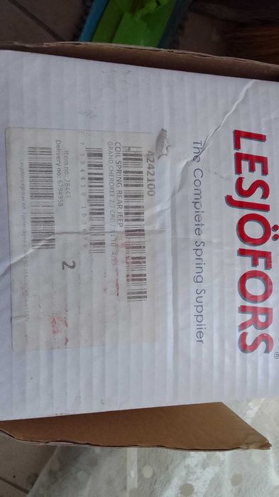 Пружини підвіски Jeep Grand Cherokee 2.7CRD/3.1TD 4242100 LESJOFORS