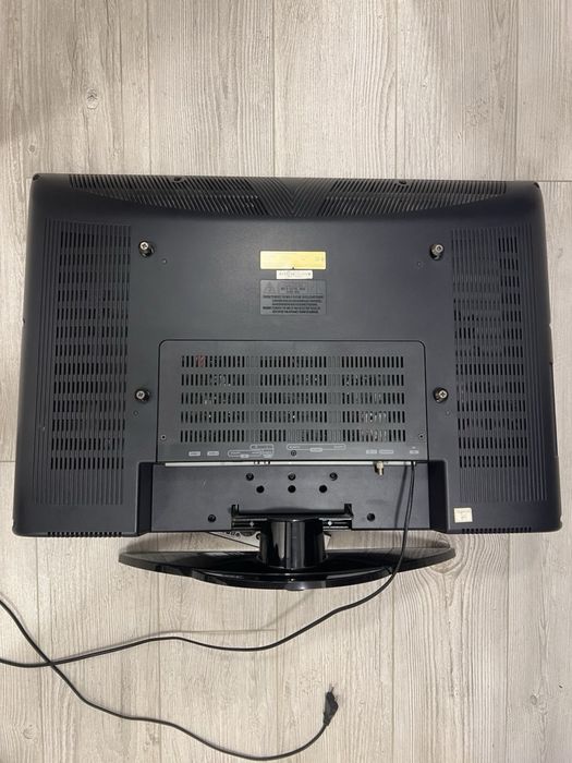 SHIVAKI  32 дюйма