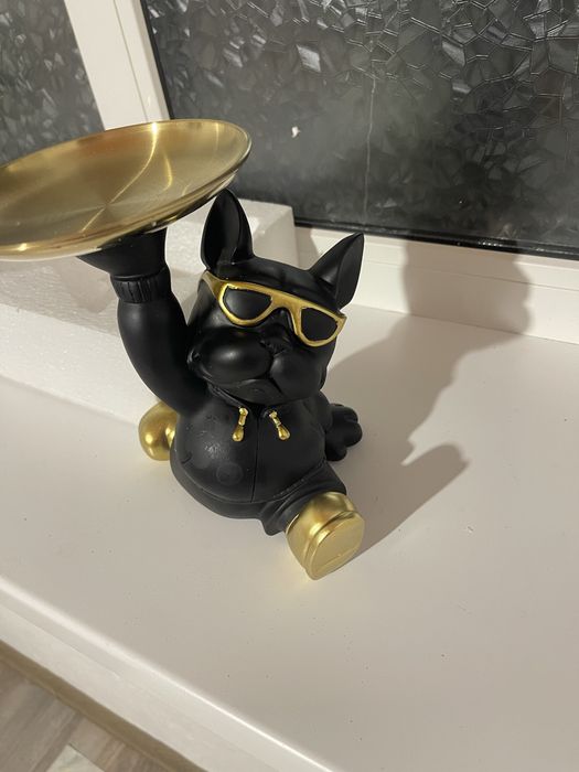 Статуэтка в виде французского бульдога