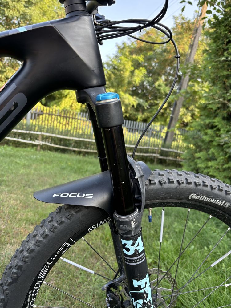 Rower focus jam carbon pro 27,5 trail 2x11 deore xt r.M dt swiss fox