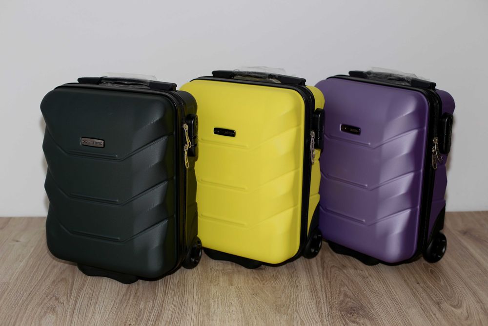 Дорожня валіза на колесах 147-2 XS для WIZZAIR 40x30x20