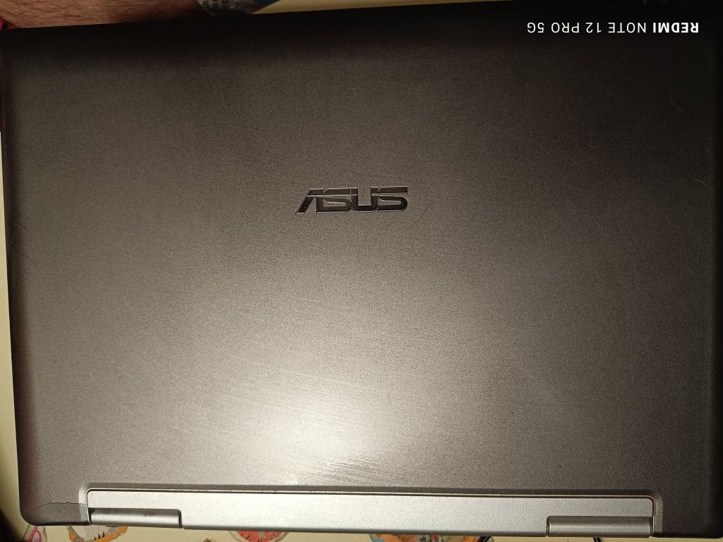 Ноутбук Asus 14"