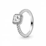 Anel Timeless Elegance Pandora em Prata de Lei 925 Novos