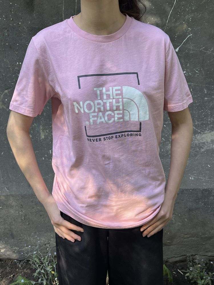 жіноча футболка the north face