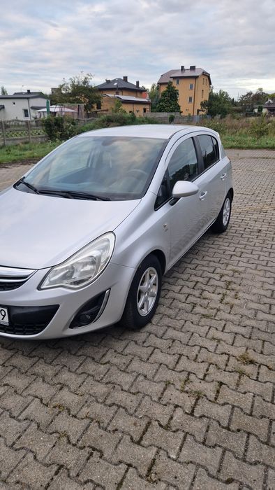 Samochód osobowy opel corsa