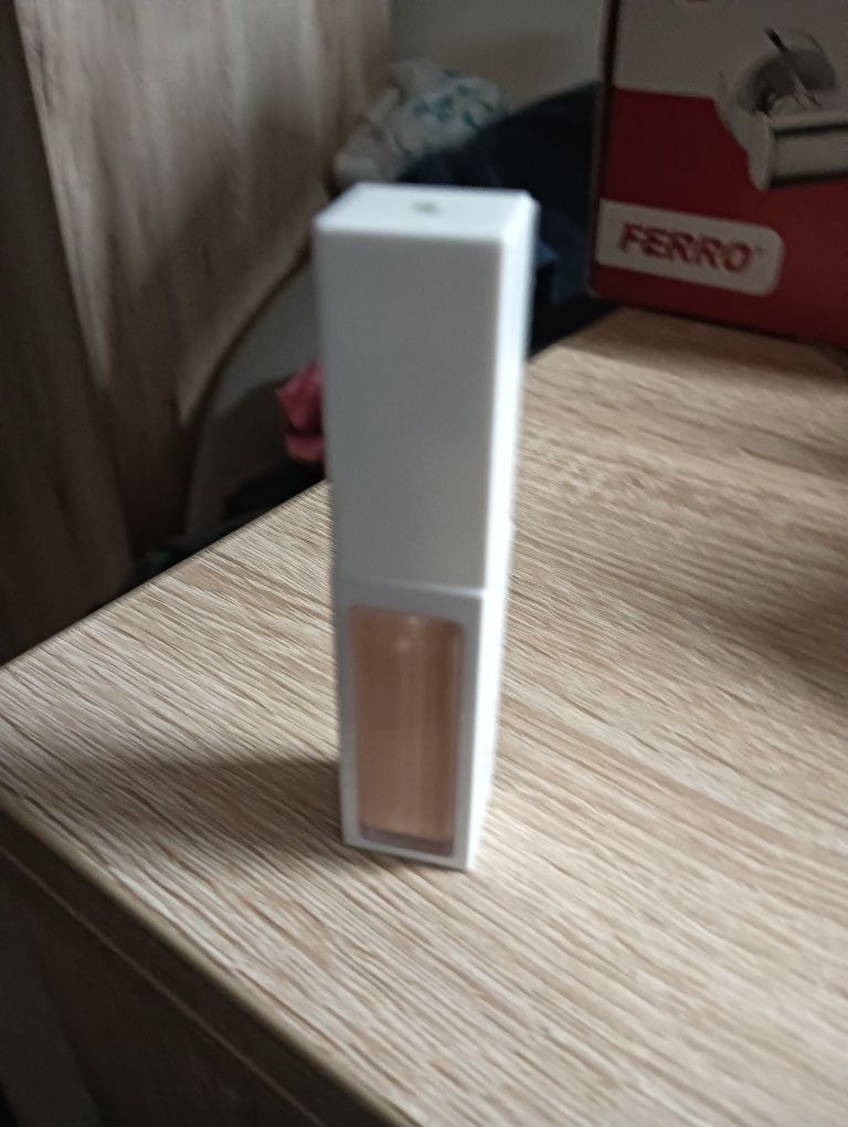Maybelline, Super Stay korektor do twarzy 15, 10ml