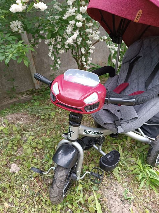 Продам дитячий трьохколісний велосипед