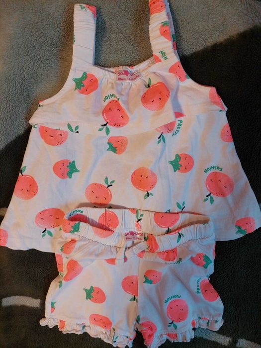 Kostium zestaw dla dziewczynki, bluzka i spodenki, rozmiar 86